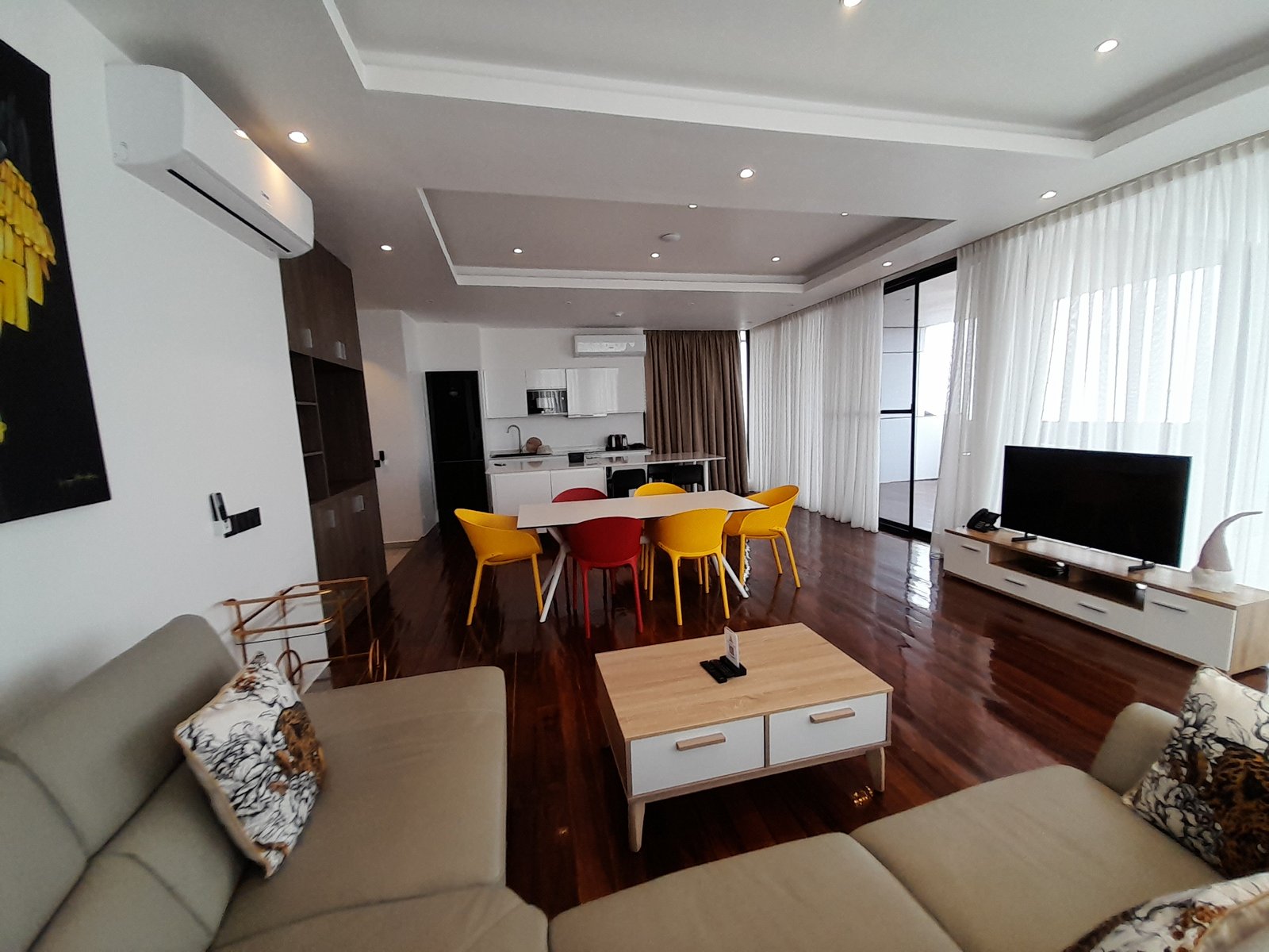 2 Bedroom Furnished Apartment For Rent 