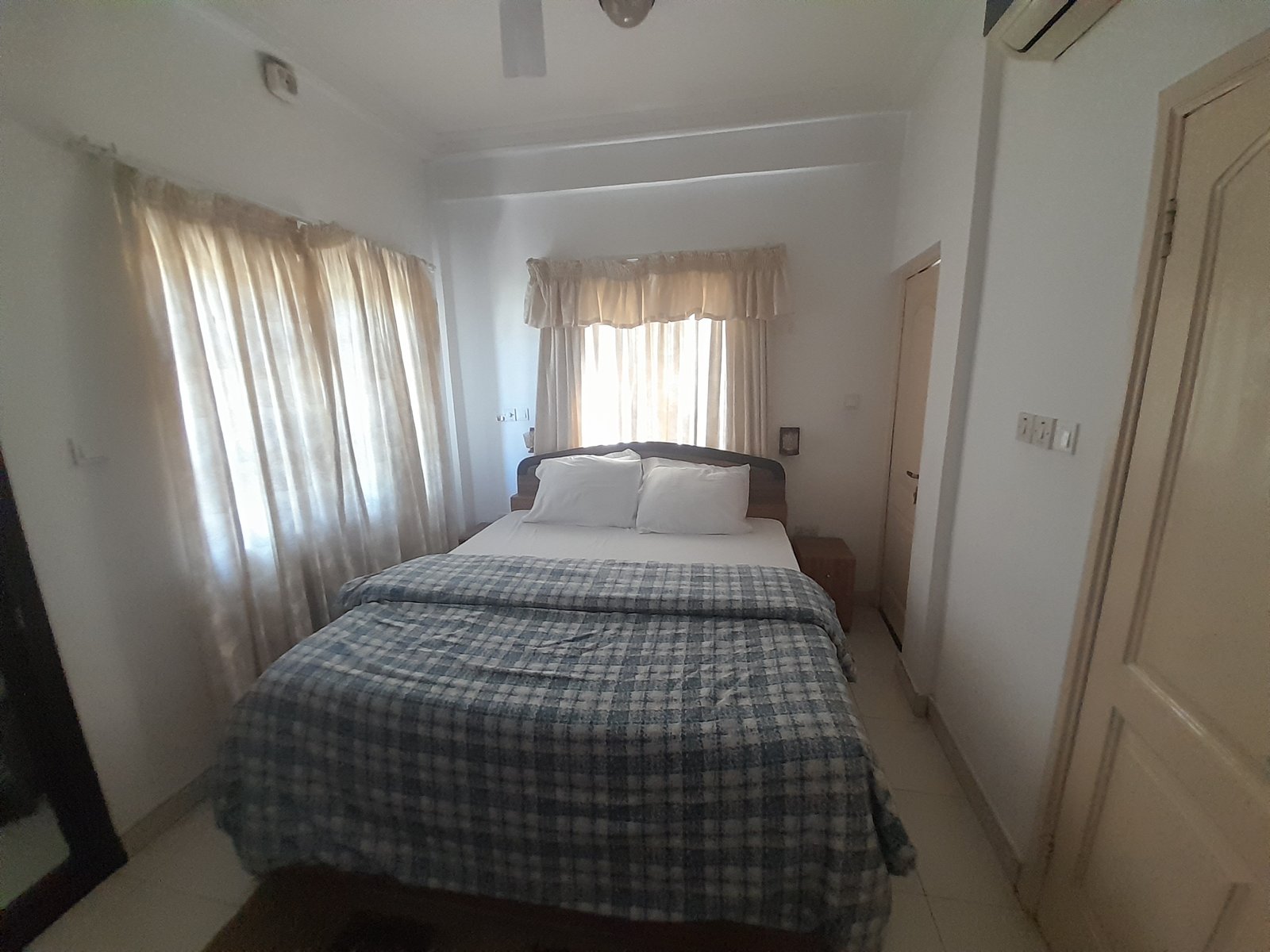 3 Bedroom Fully Furnished For Rent