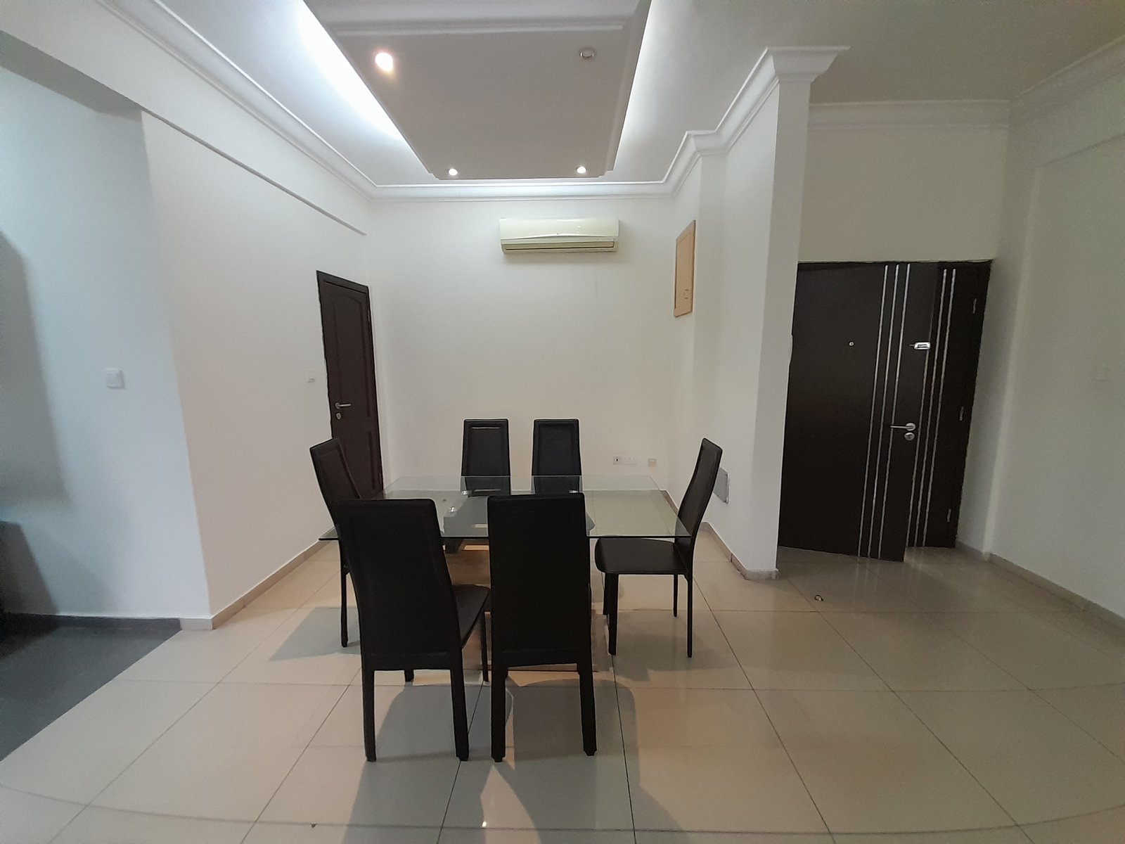 3 Bedroom +BQ Fully Furnished Apartment For Rent 