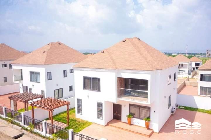 Newly Built 4 Bedroom Townhouse For Sale