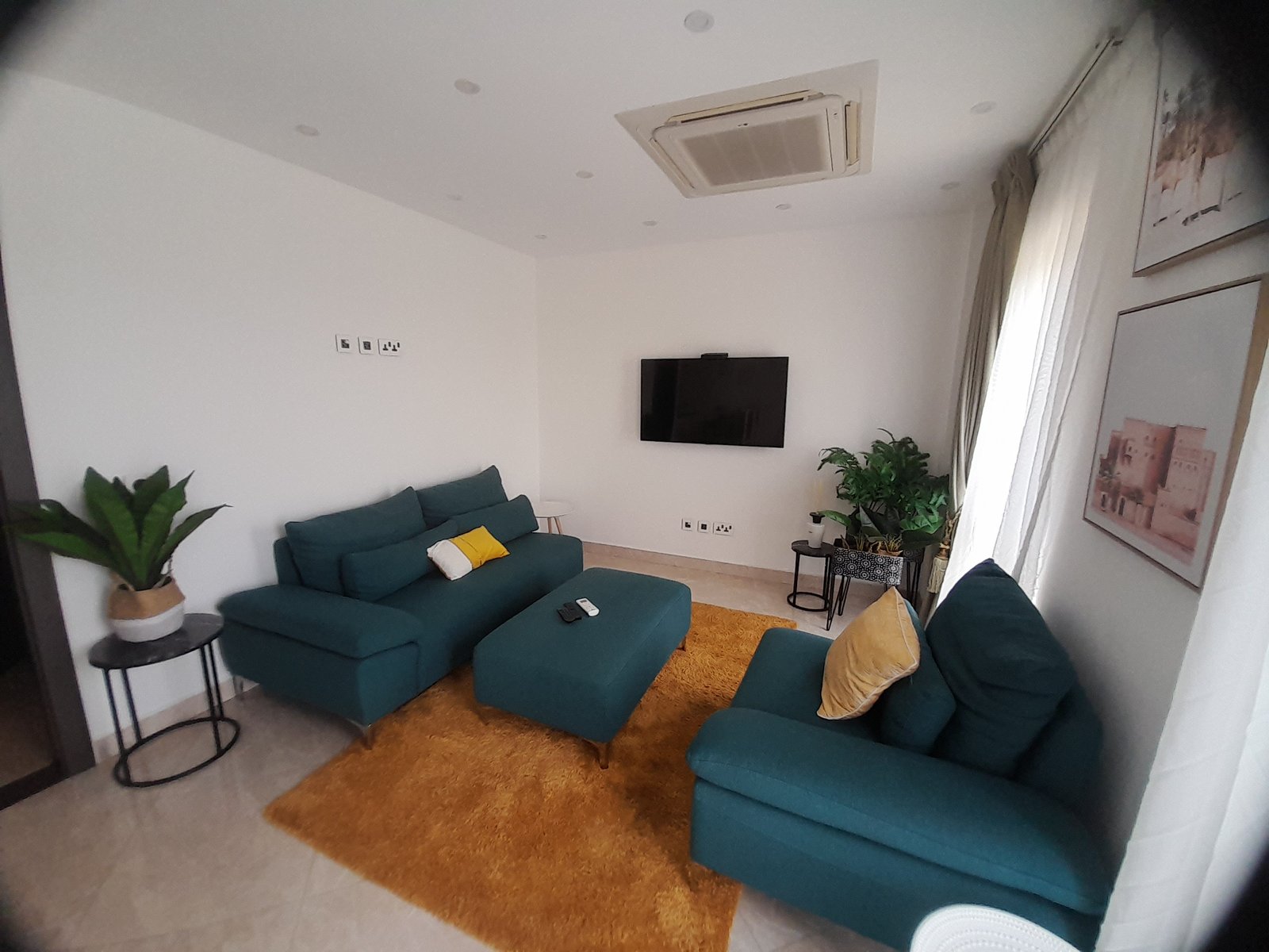 Executive Fully Furnished 2 Bedroom For Ren