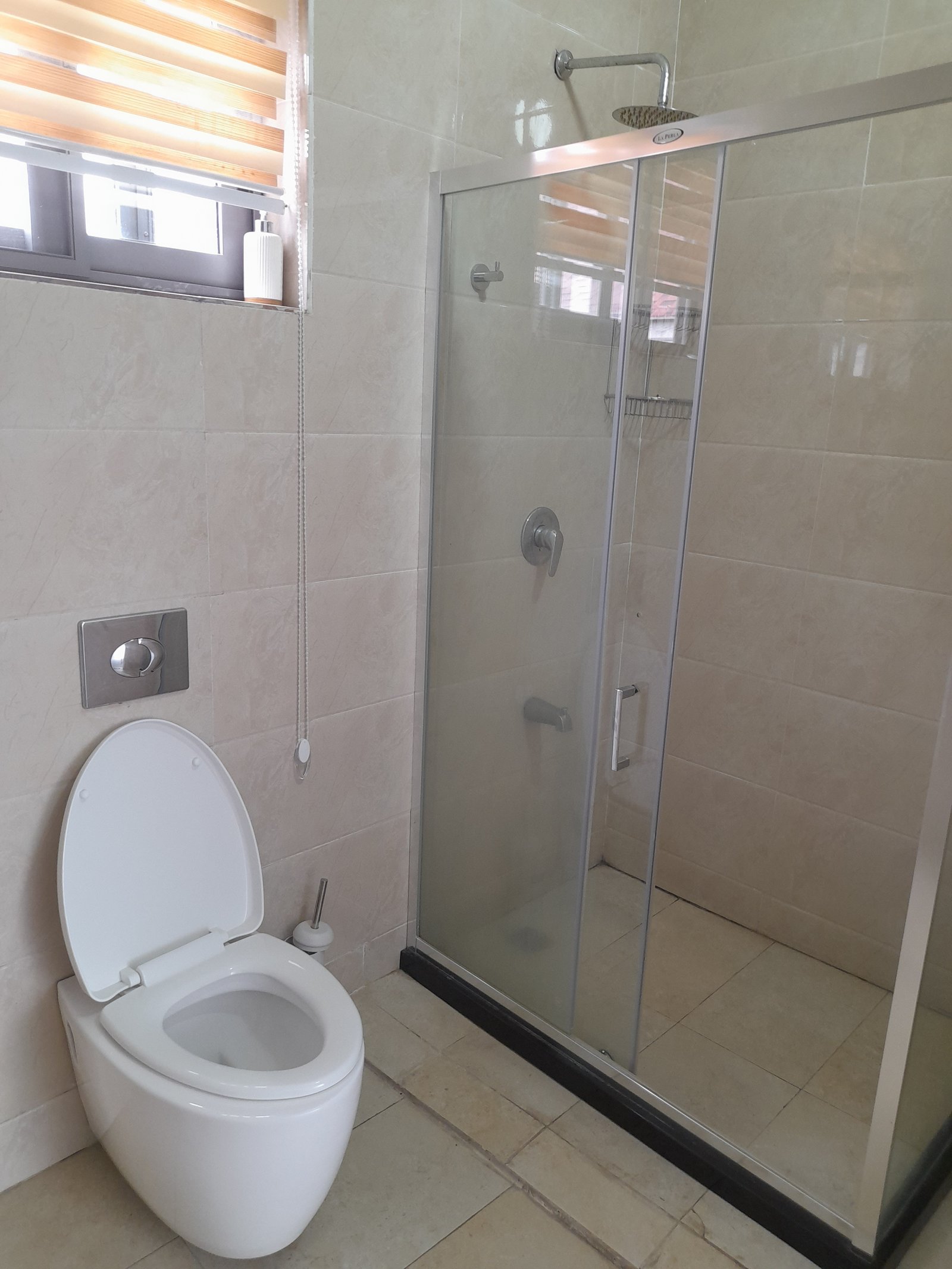 3 Bedroom Fully Furnished Apartment For Rent