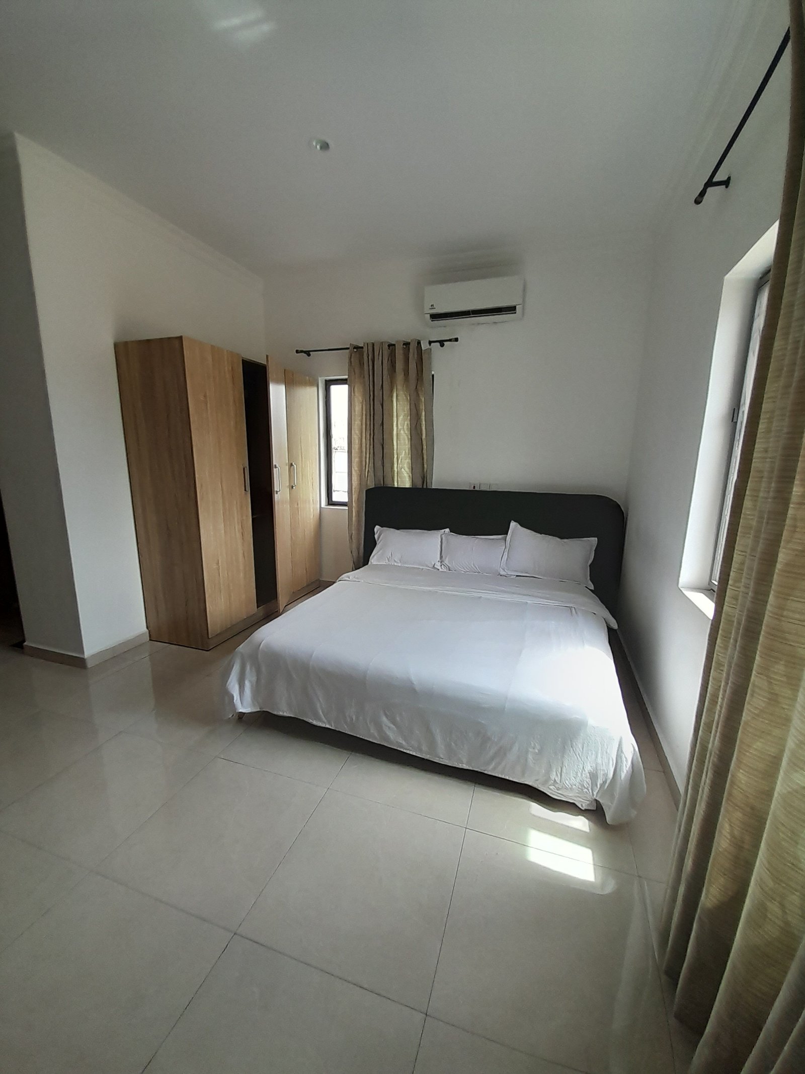 3 Bedroom Fully Furnished Apartment For Rent