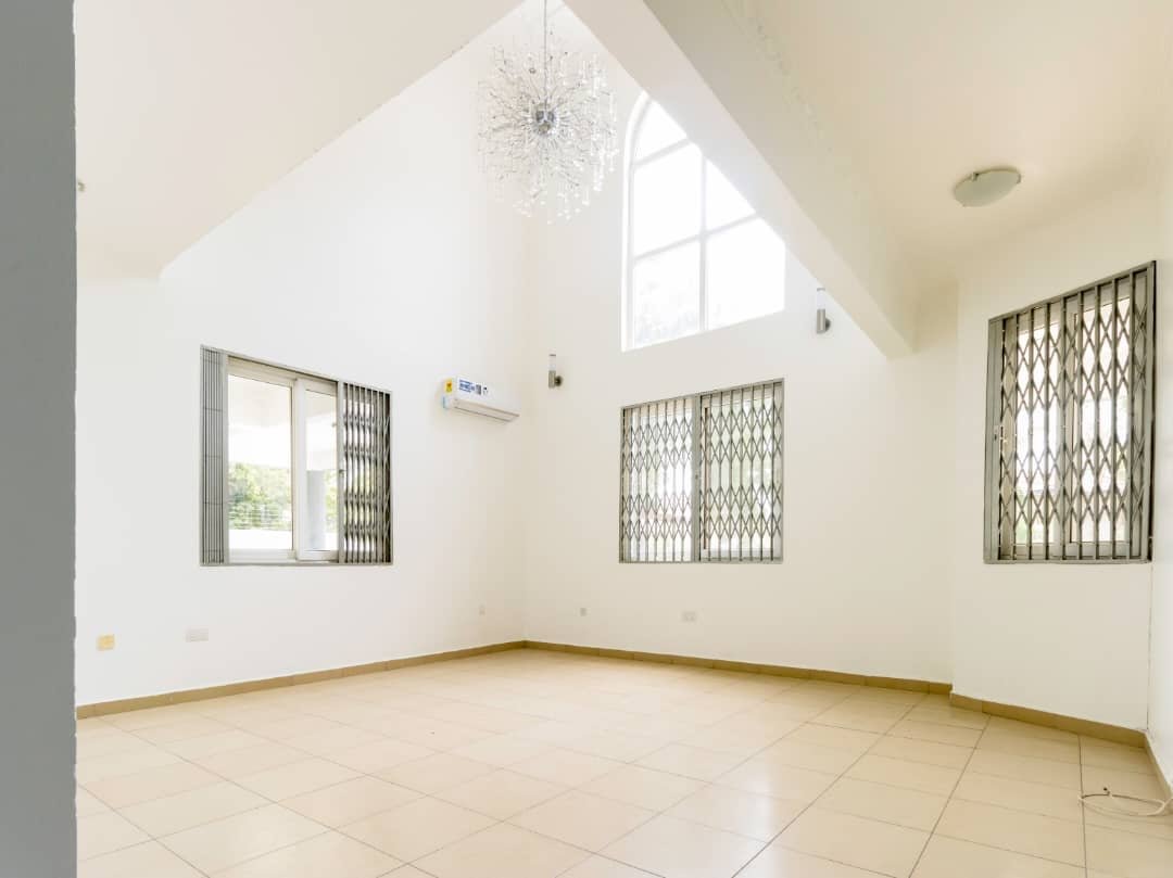4 Bedroom House For Sale