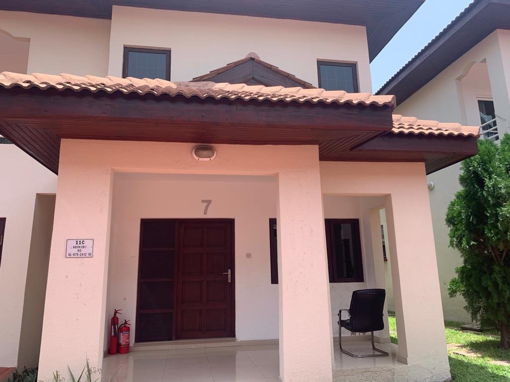 3 Bedroom Fully Furnished Townhouse For Rent
