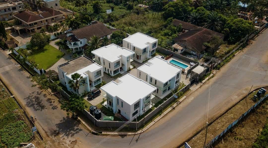 Executive 4 Bedroom House For Sale
