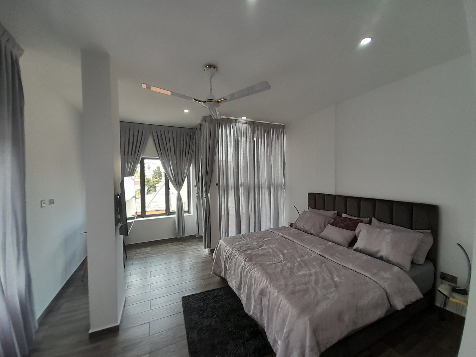 Executive Fully Furnished 5 Bedroom Townhouse For Rent At Labone