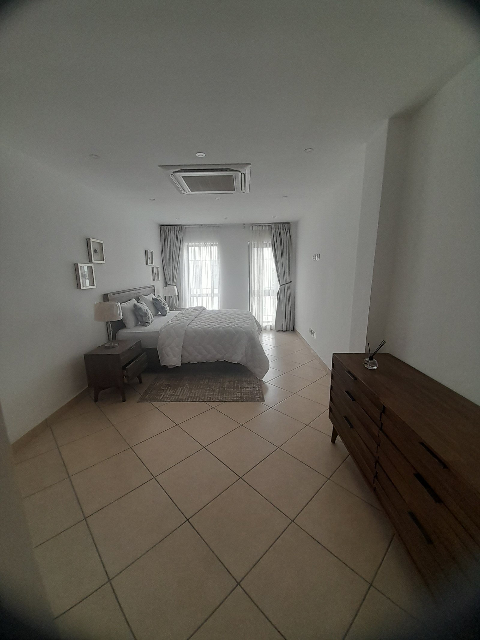 Fully Furnished 3 Bedroom Apartment For Rent