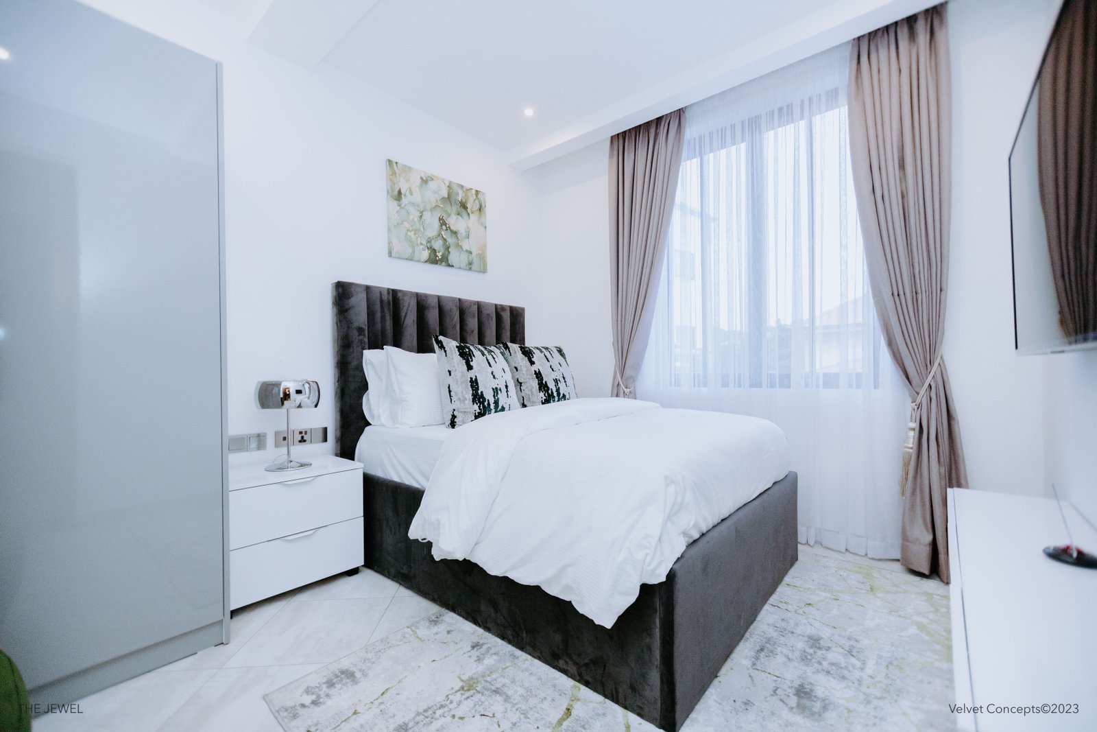 Newly Built 2 Bedroom Fully Furnished Apartment For Rent